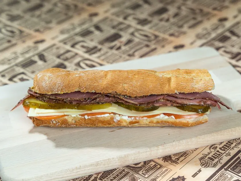 Bocadillo Pastrami Villa